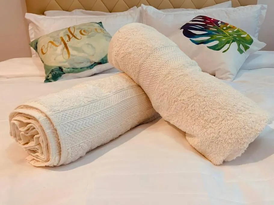Studio Unit For Staycation With Wi-Fi & Netflix Near Bgc, Taguig - Additional P150 Per Head For Pool Access Manila 0*,
